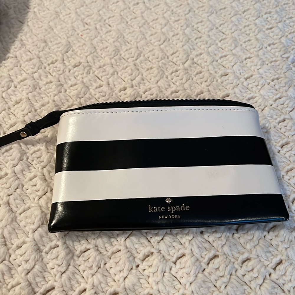 Kata Spade Zippered Clutch